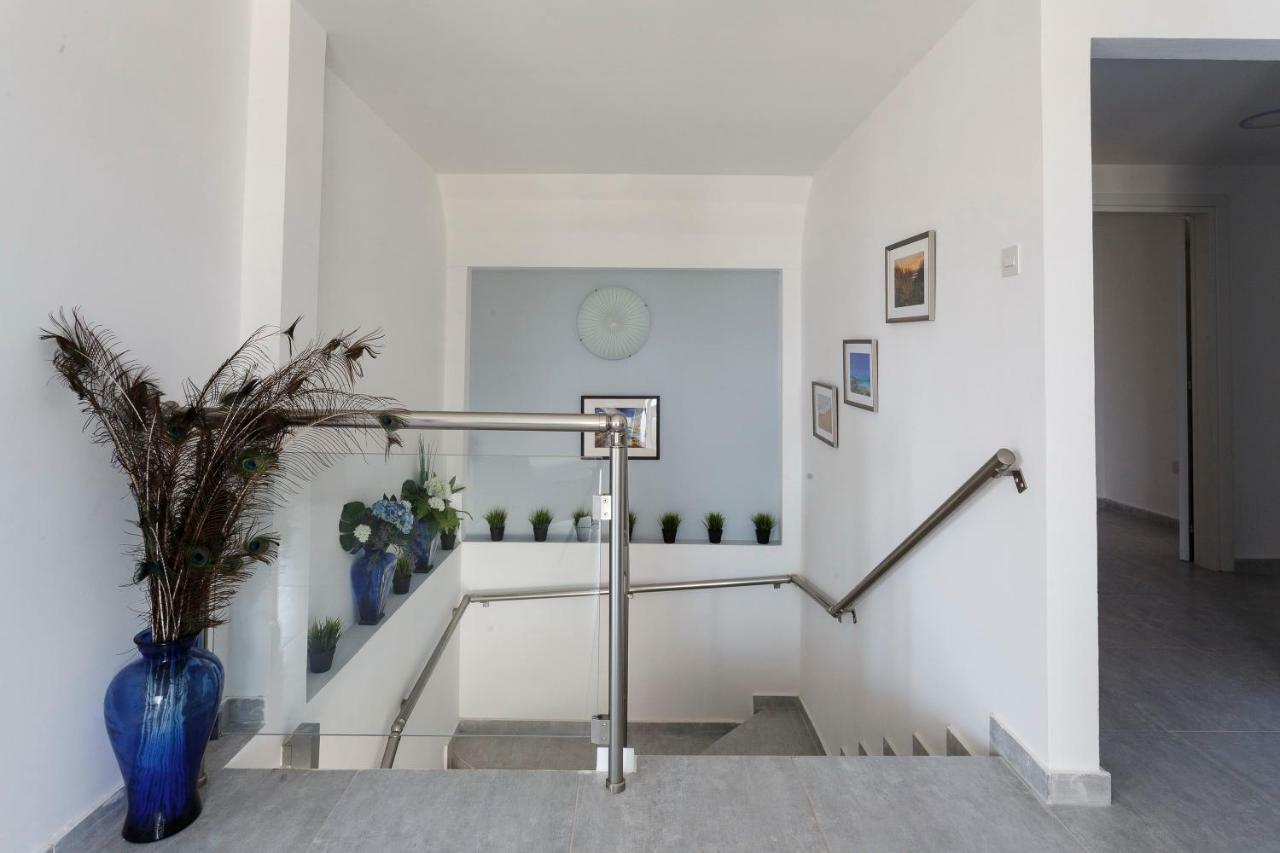 Coral Bay Sea Breeze Apartments - 3 Bedroom Apartment Peyia Esterno foto